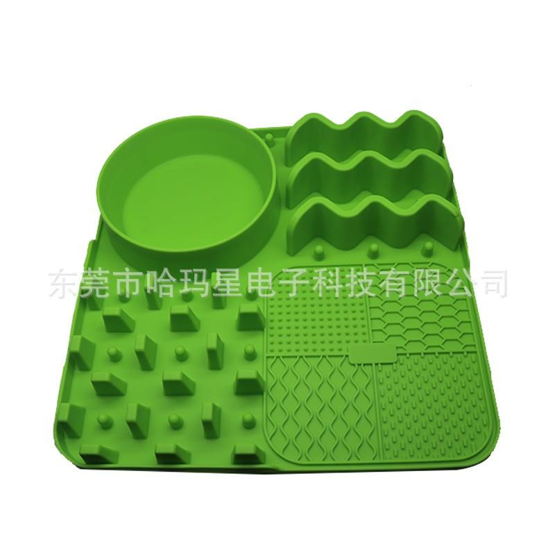 Silicone Pet Licking Mat Slow Feeder Bowl Cats Dogs Non-Slip Food Pad With Multiple Sizes Colors