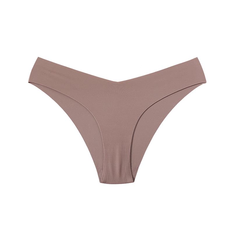 Women's Seamless Ice Silk Low-Waist Briefs: Breathable, Quick-Dry, Pure Cotton Crotch - Perfect for Yoga & Sports.