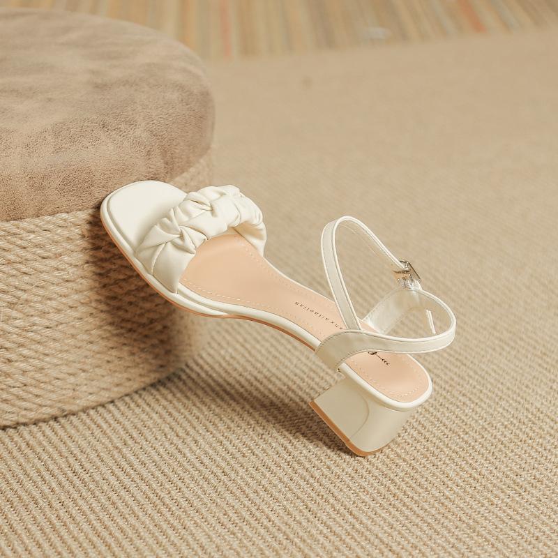 

Женские туфли на низком квадратном каблуке с открытым носком и ремешком на щиколотке, босоножки на массивном каблуке с ремешками, удобные летние туфли-лодочки для свадебного платья, женская обувь 40