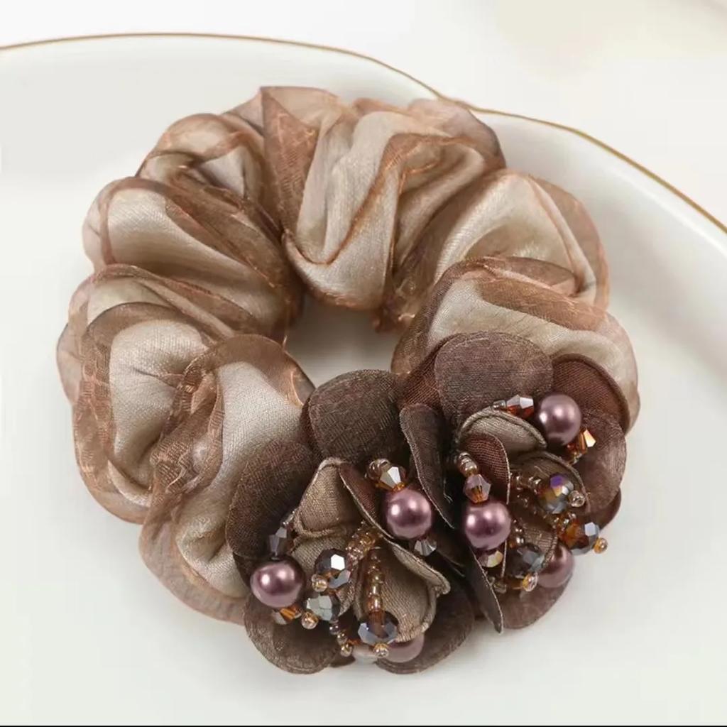 Gummiband Huvudsmycke Blomma Hårrep Elegant Kvinna Uppfrisyr Hästsvans Elastisk Stor Scrunchie Håraccessoarer för Kvinnor