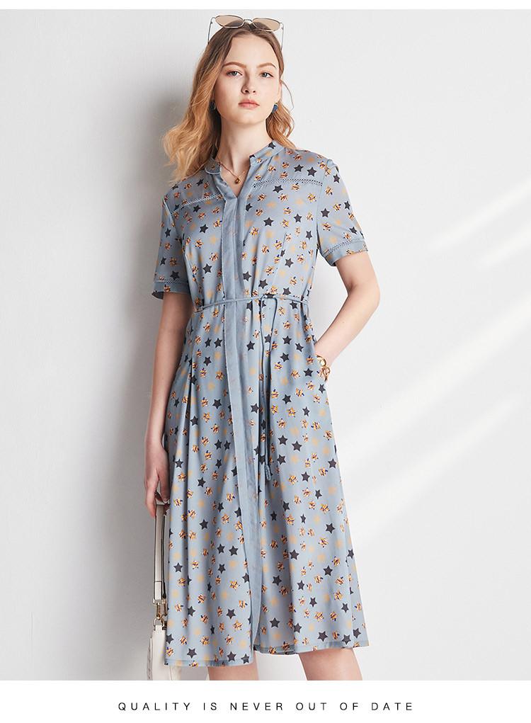 19mm Stretch Mulberry Silk V-Neck Star Print Short-Sleeved Dress