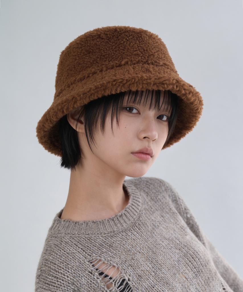 Eondeokeonteulolseutyudio Poodle Winter Fur Detail Feminine Women'S Casual Bucket Hat Block Bucket / Poodle / Camel