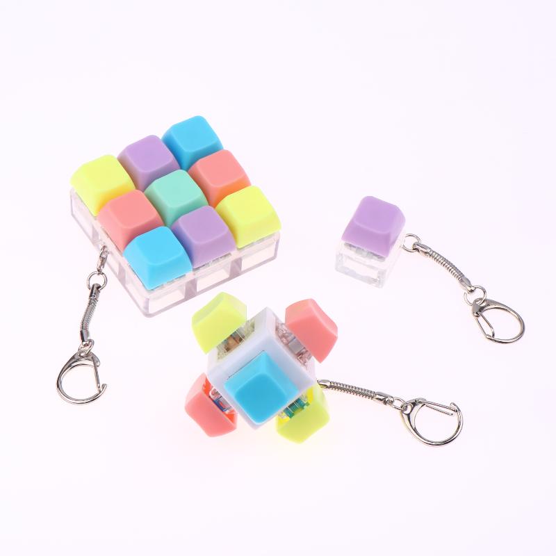 1Pcs Boys Girls Anti Stress Finger Keyboard Games Keychain Without Light 9 Keyboard Key Toy For Adults Antistress Toys