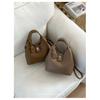 IELGY Ladies Messenger Bag Large Capacity All-Match Casual Commuter Bucket Bag Portable