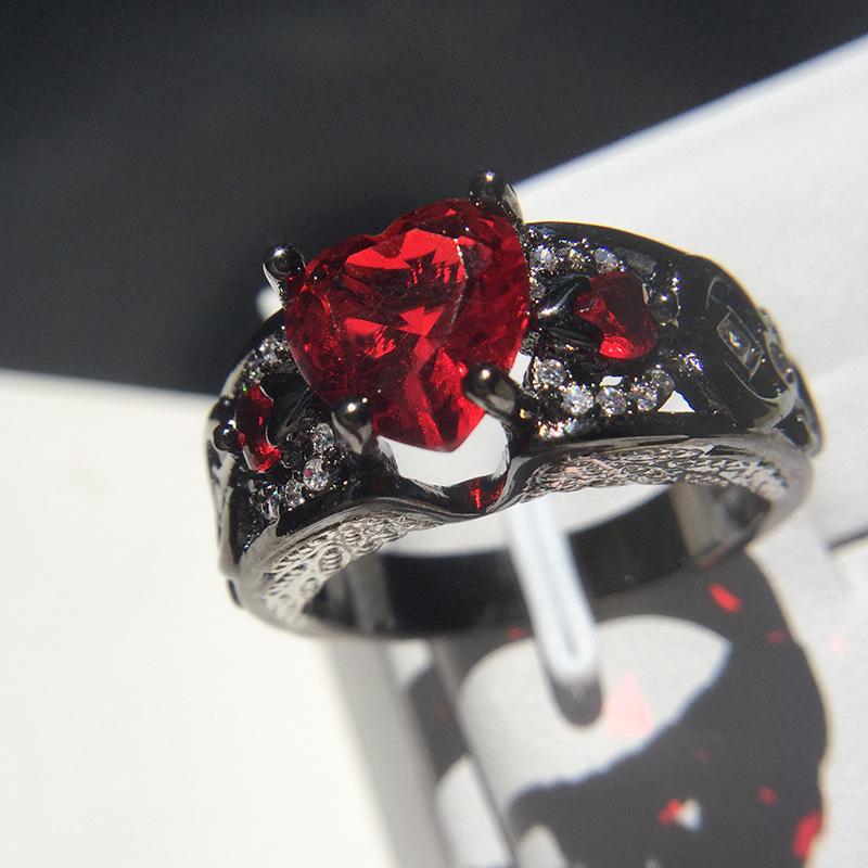 Platform Jewelry, Gold, Black And White Color-Preserving Love Heart-Shaped Zircon Ring.