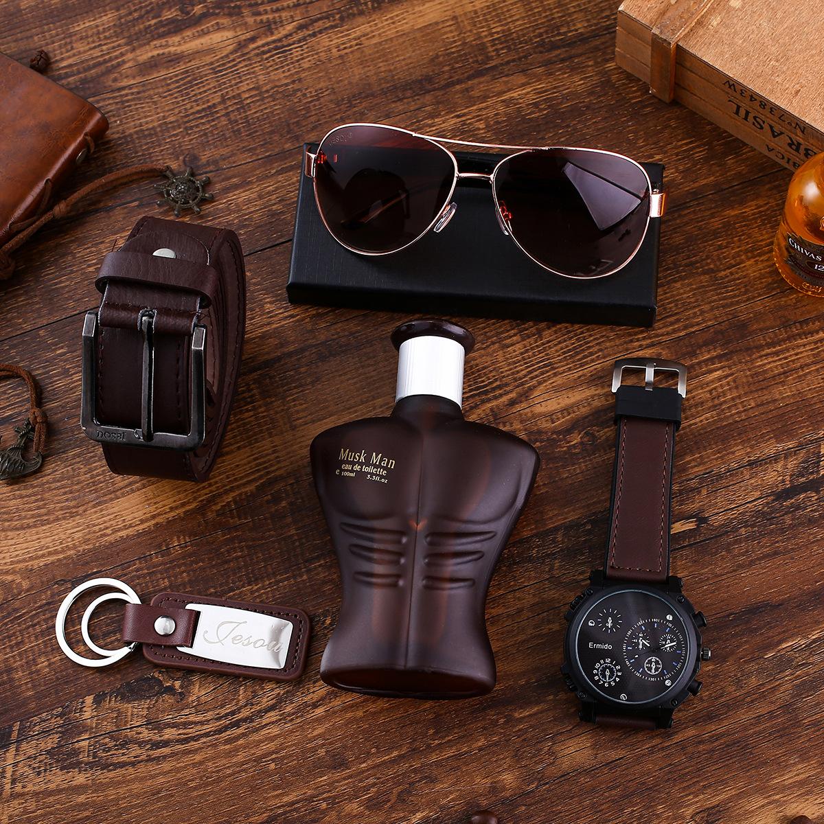 

Подарочный набор из 5 шт./компл.: ремень+духи+очки+кварцевые часы с большим циферблатом+брелок