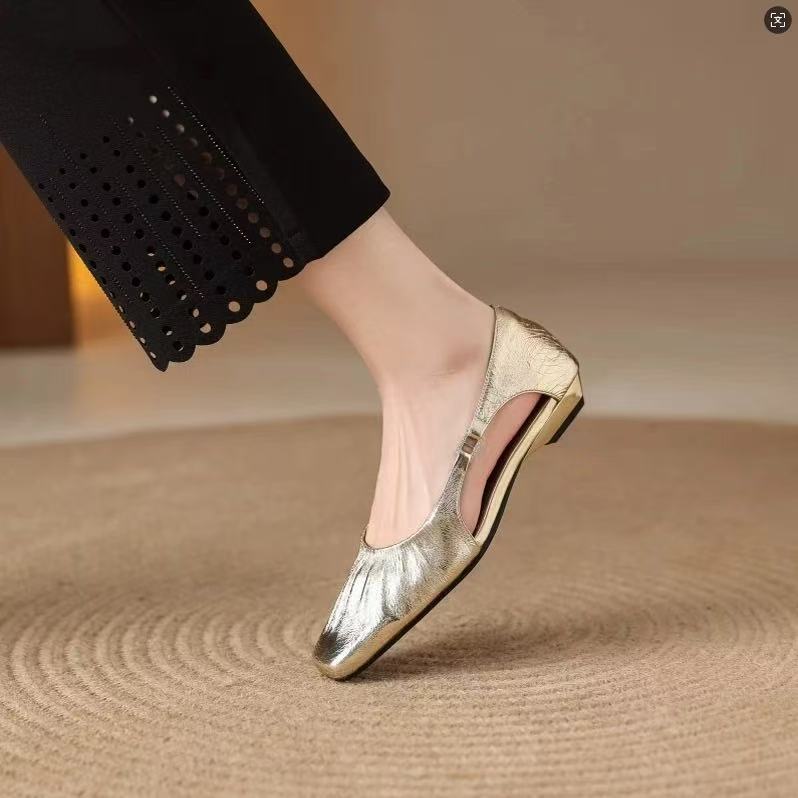 Heiß verkaufte Damen Sandale mit Absatz eckige Zehenpartie lässige Slipper Frau 2025 neuer Trend Sommerkleid weiches Leder Komfort flache Zapatos