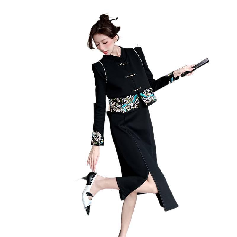 2026 Spring New Arrival: Embroidered Retro Dress & Heavy Embroidered Vest in Chinese National Style