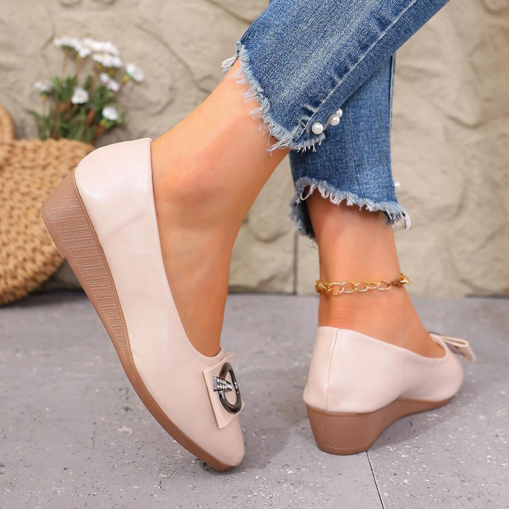 Mocasines de Confort para Conducir de Ancho Ancho para Mujer - Planos Deslizantes de Piel Suave con Tacón de Cuña Bajo, Soporte para el Arco, Zapatos Casuales para Mujeres Maduras