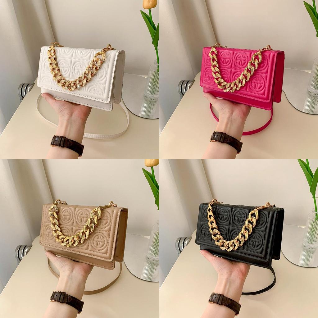 Trendy Casual Bag For Women 2023 New Simple Shoulder Crossbody Chain Handheld Small Square Bag Embossed Commuter Bag Characters)