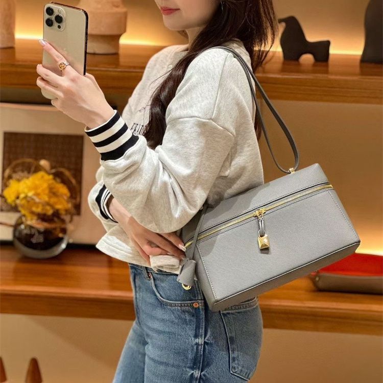 LP27 Bag, Lunch Box Bag, Palm Pattern Cowhide Women's 2023 Autumn and Winter New Temperament Portable Shoulder Crossbody Cosmetic Bag