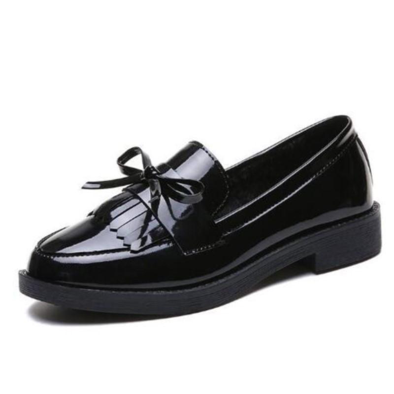 Scarpe basse chunky da donna primavera autunno nuove scarpe da donna scarpe in pelle con fiocco mocassini con frange studenteschi donna Inghilterra C400