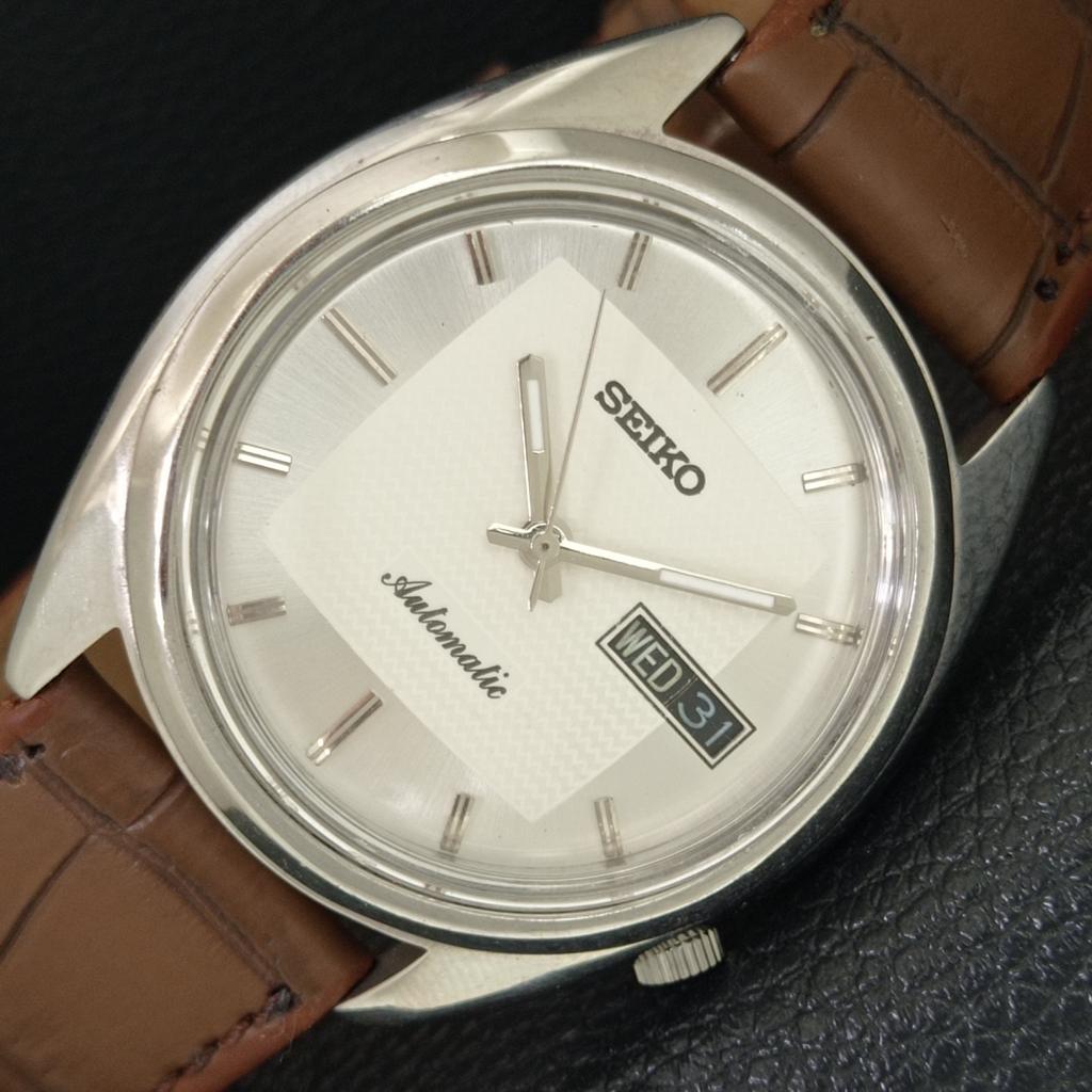 ВИНТАЖНЫЕ МУЖСКИЕ АВТОМАТИЧЕСКИЕ ЧАСЫ SEIKO 7009A ЯПОНИЯ СЕРЕБРИСТЫЙ ЦИФЕРБЛАТ a708534-1