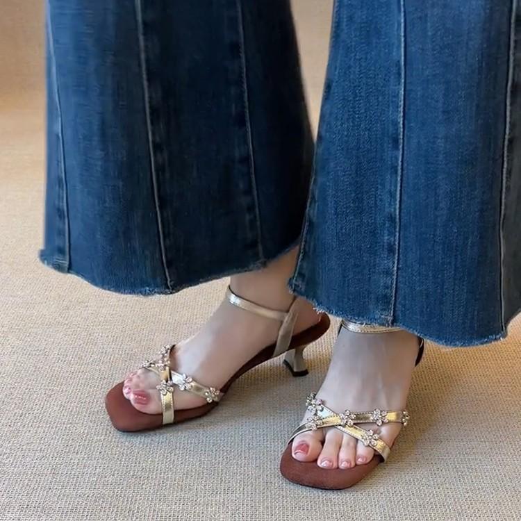 Sheepskin Version~ French Rhinestone Flower with Square Head, Leather Sandals, Femininity Versatile with Skirt, High Heels, Summer