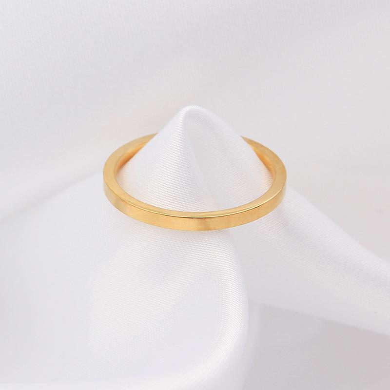 Europäischer & Amerikanischer 18K Titanstahlring für Damen - 2mm Innere Kugel mit Äußerer Flacher Oberfläche, Elegantes Japanisch & Koreanisch Inspiriertes Design.