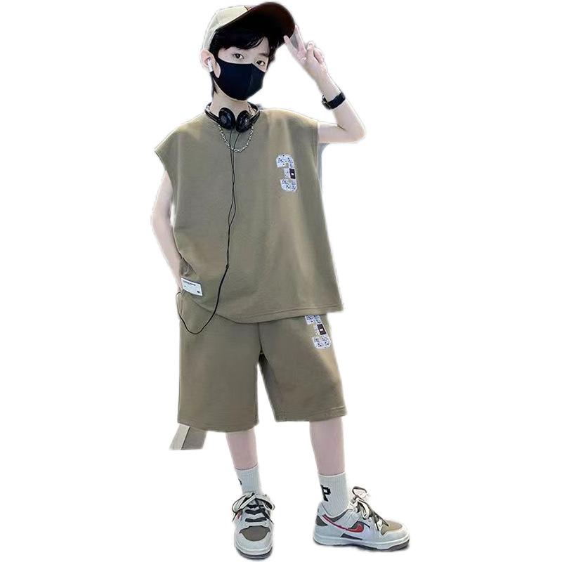 2024 Stylish Boys' Summer Outfit: Trendy Sleeveless Vest and Sportswear Set for Middle and Older Kids