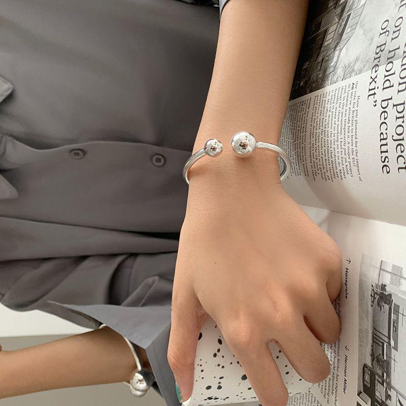 

Minimalist Style Sterling Silver Double Ball Women Special-Interest Design Bracelet SL316-39 Gift Box [Small Version]]