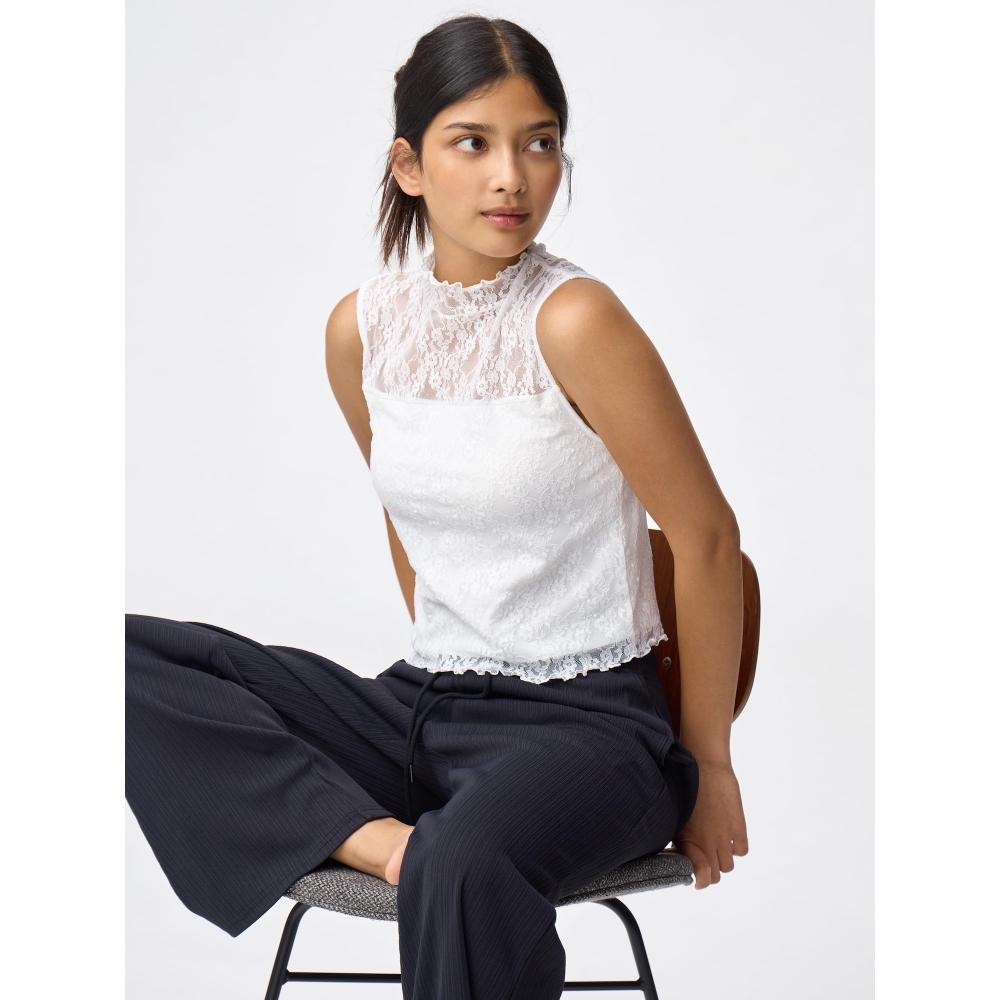 Gu By Uniqlo Bra Feel Cropped Lace T  Sleeveless 