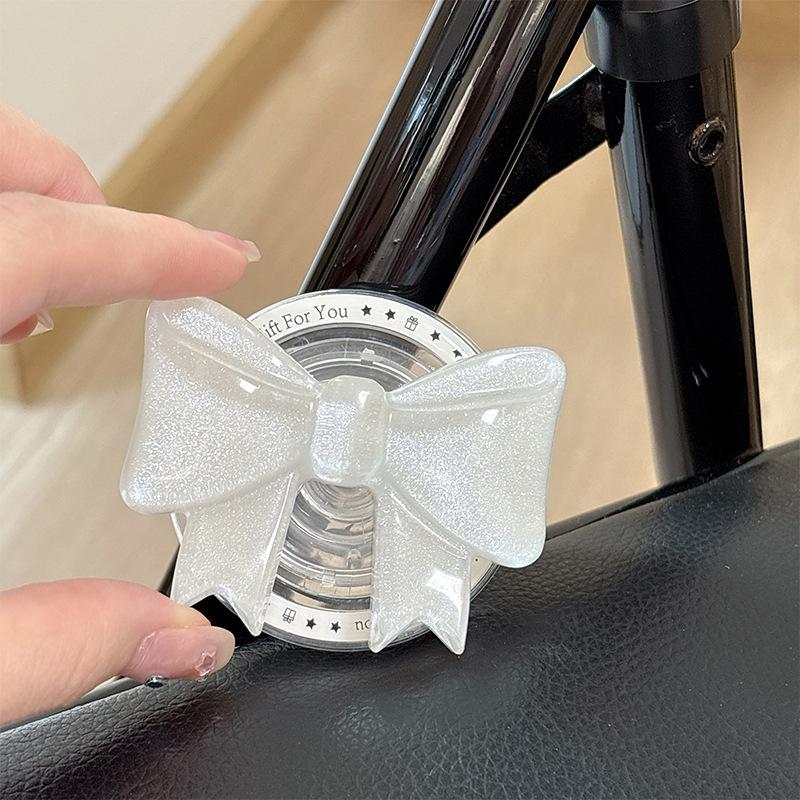 

Three-Dimensional Bow Small Fresh Desktop Watching Drama Mobile Phone Airbag Bracket Magnetic Attraction Suitable For Apple Magsafe
