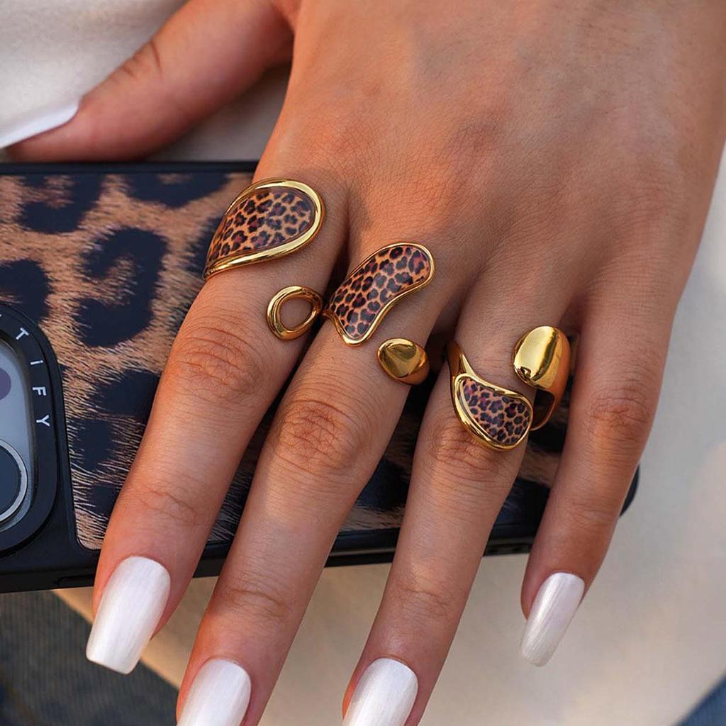 European & American Autumn/Winter Yellow Leopard Print Metal Ring Jewelry with Irregular Hollow Fashion Design