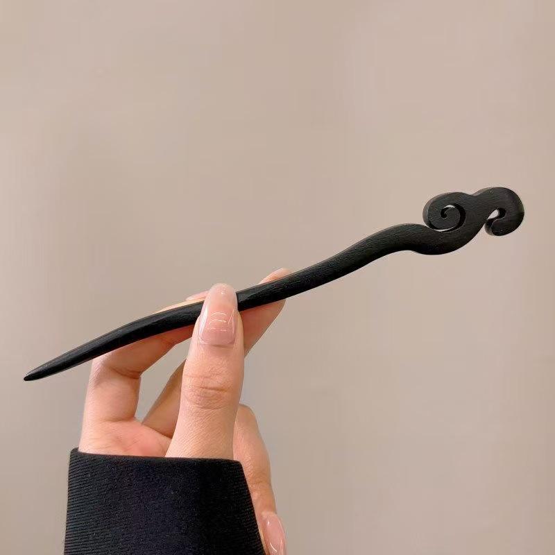 Sandalwood Women's Hairpin: Elegant Modern-Chinese Style Wooden Updo Stick