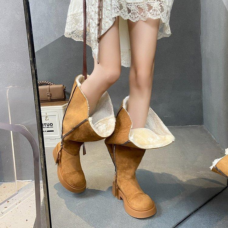 

2025 новые зимние сапоги на толстой подошве с широким голенищем женские ветрозащитные и морозостойкие хлопковые сапоги с интегрированным мехом новая модная высокая обувь 40 коричневый