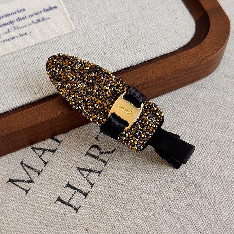 Süße Coole Mädchen Metall Schleife Entenschnabelspange Strass Perle Pony-Clip Seite Kopfschmuck Mädchen Kinder Frauen Haaraccessoires