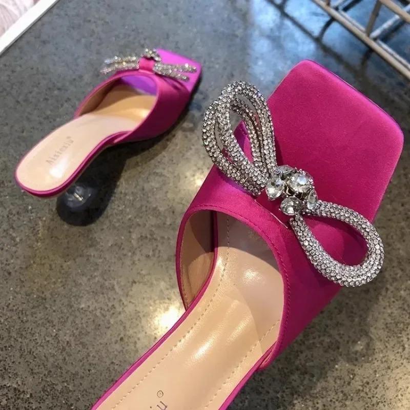 Mode Neue Strass Schmetterlingsknoten Slipper Feine Absatz Sandale Damen Kristall Fee Rosa Blau Schleife Diamant Hoher Absatz Pantoletten Schuhe für Party