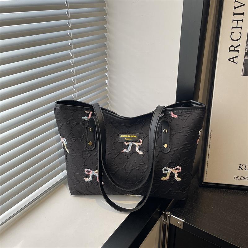 New Student Class Shoulder Armpit Large Capacity Commuting Leisure Tote Bag Dopamine Printed Bag