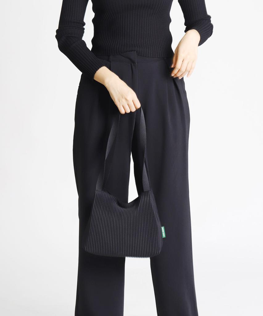 Green Stuff Boxy Shopper Bag 61 Pleated - Black Short S