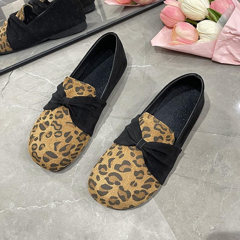 Spring, Summer and Autumn Flat Bottom Flat with Women's Shoes Large Size Single Shoes 35-43 Hundreds of Bow Leopard Print