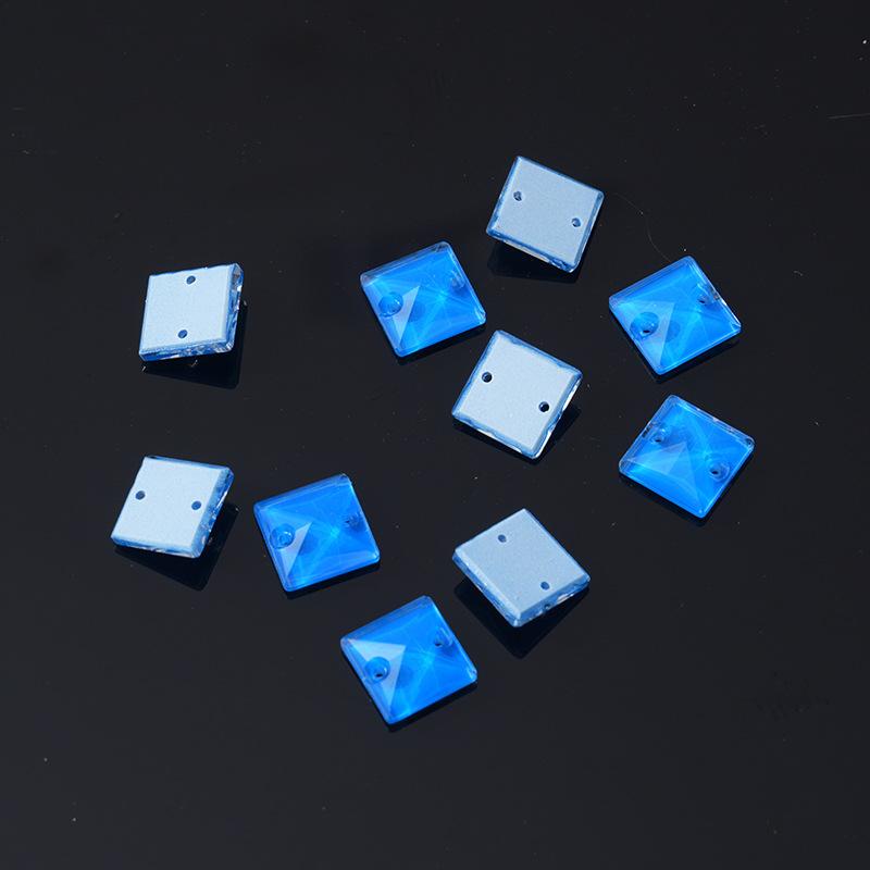 

K9 Weichen квадратный флуоресцентный бутик с перевернутым краем, плоская пряжка, ручная дрель для шитья стекла, двухдырочное плоское дно, аксессуары для самостоятельного изготовления 12 * 12mm 40pcs темно-синий