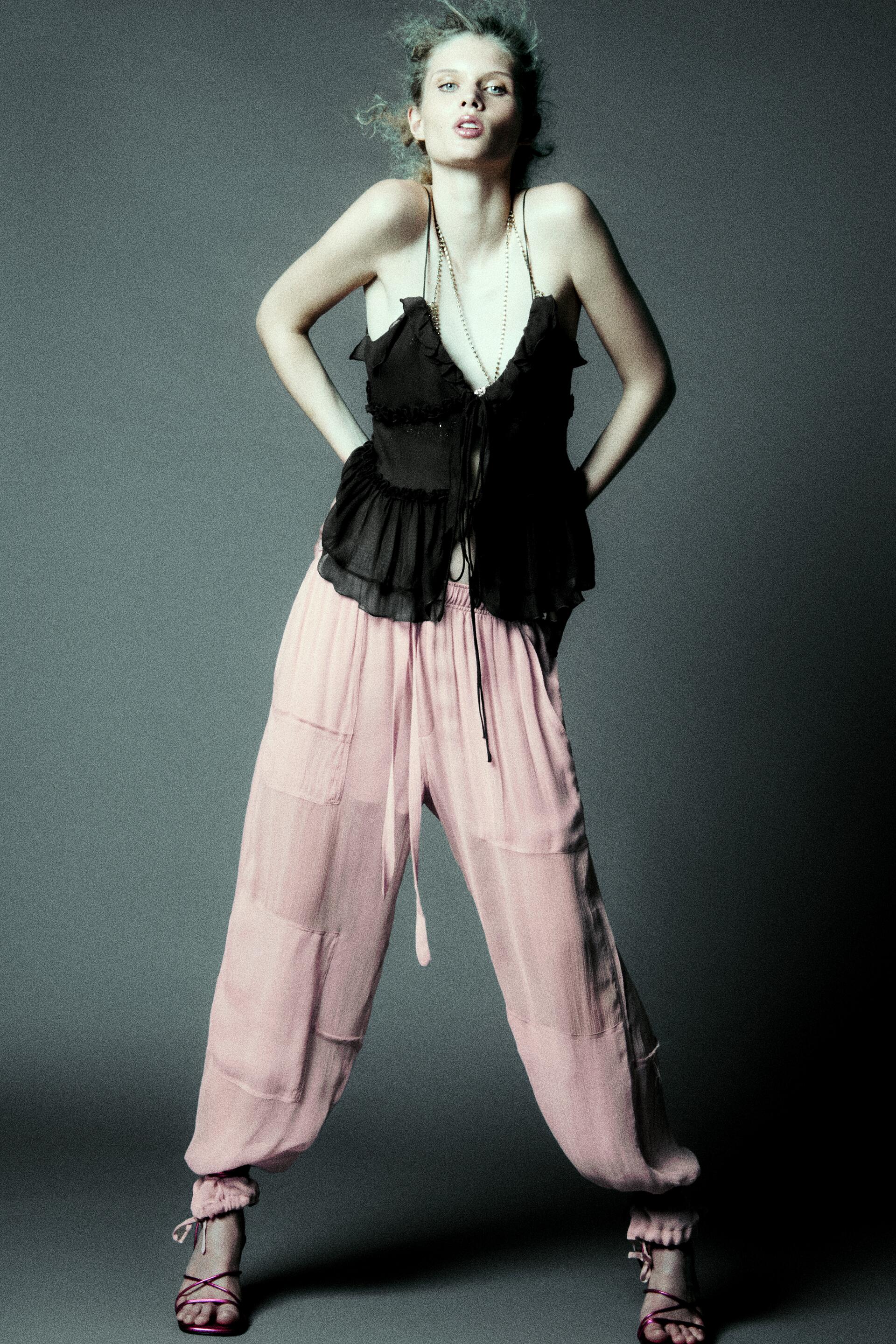 

ПОЛУПРОЗРАЧНЫЕ БРЮКИ-КАРГО