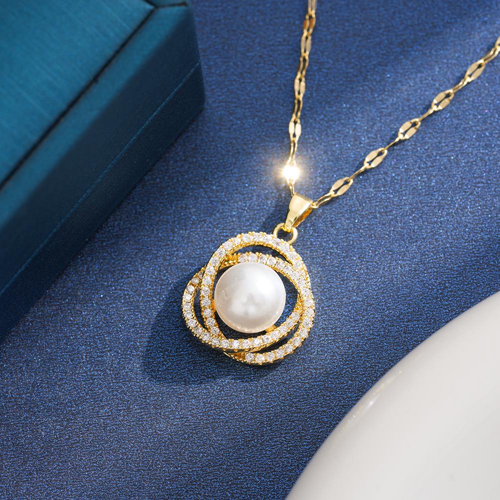 Elegant Copper Micro-Inlaid Diamond Necklace: Luxury Fashion Clavicle Chain for Women