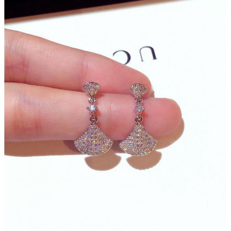 Korean Style Fan-Shaped Earrings: High-End, Exquisite, Internet Celebrity-Inspired Studs