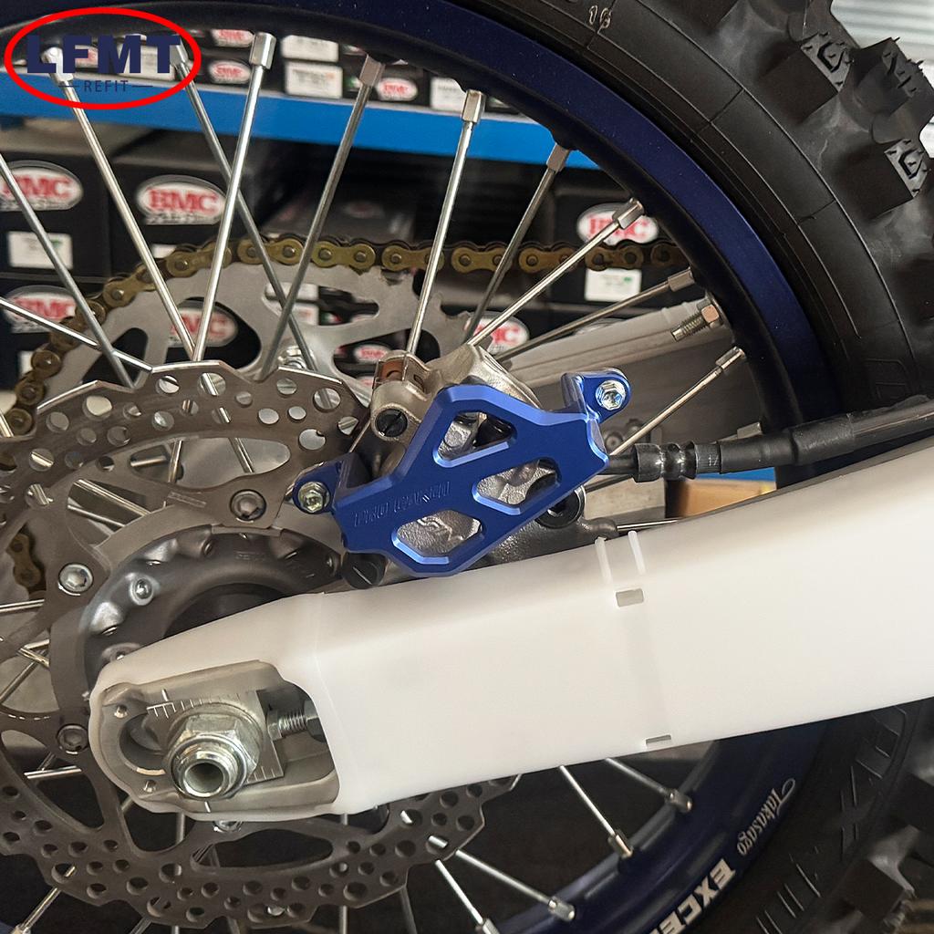Kryt chrániče zadního brzdového třmenu motocyklu Pro Yamaha YZ125 YZ125X YZ250 YZ250F YZ250FX YZ450F YZ450FX 2021-2025 2024