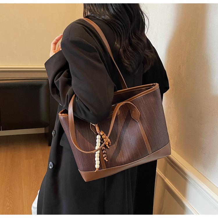 Ladies Large Capacity Shoulder Bags Vintage Commuting Underarm Bags Solid Color Casual Handbag Women High Quality Tote Bag