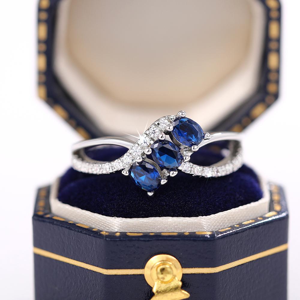 1Pc Fashionable Geometric Ring, Simple Design, Oval Synthetic Zircon, Fashion Avant-garde