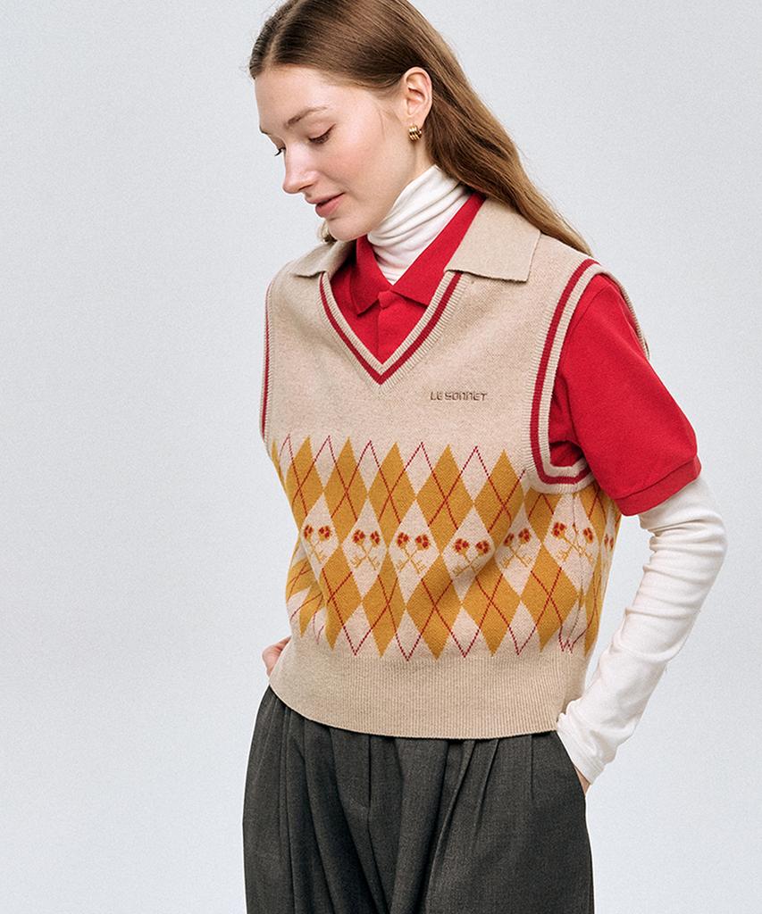 Lesonnet Logo And Argyle Knit Vest Beige