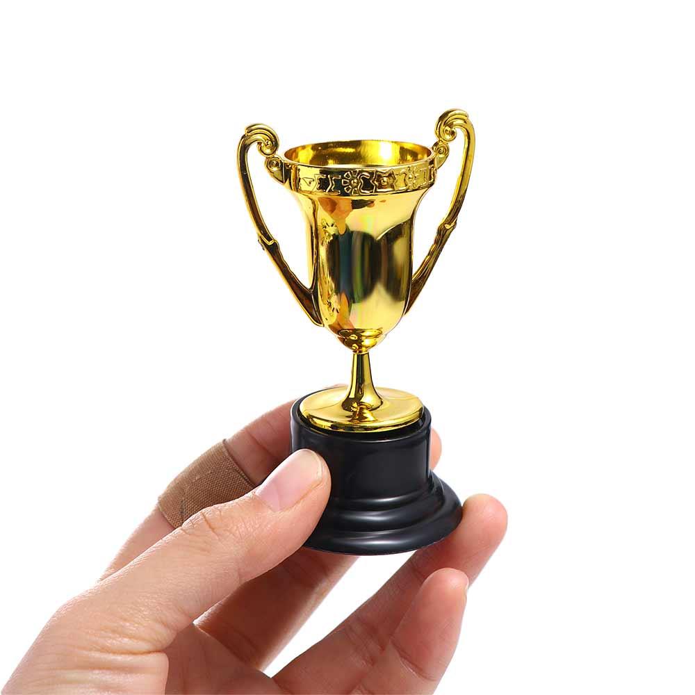 5Pcs Sports Award Plastic Reward Trophy Mini Trophy Children Reward Prizes  Rewarding Supplies