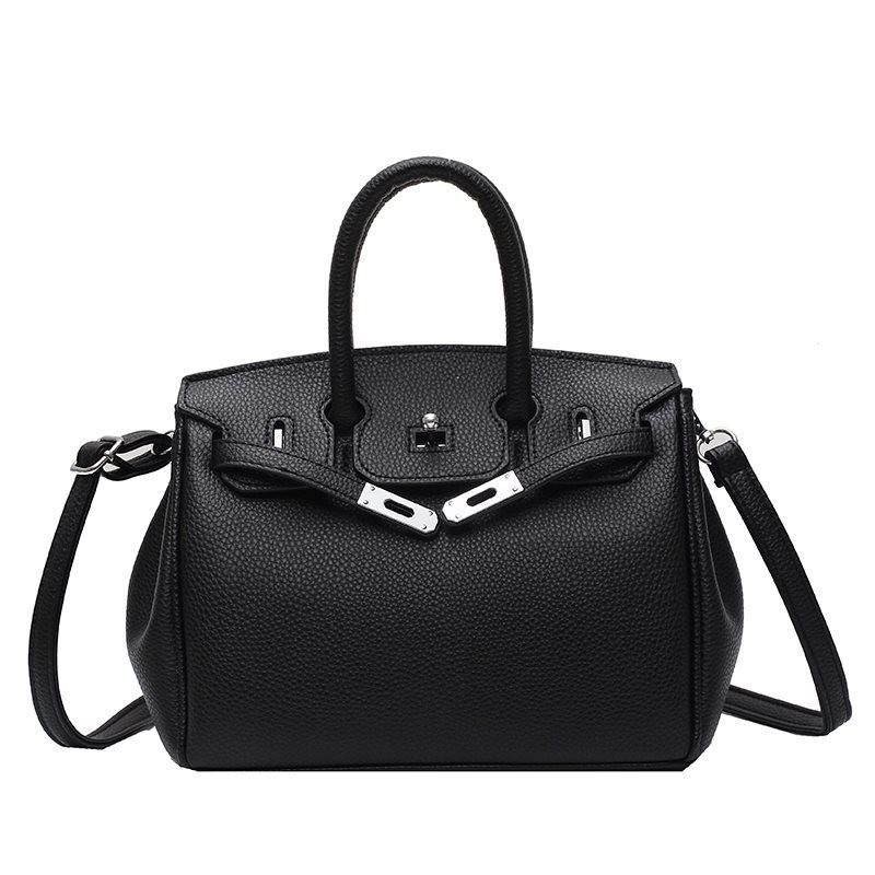 Stylish Large Capacity Tote Bag For Women With Fashionable Design And Versatile Use