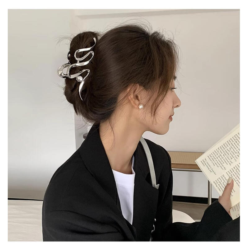 Pearl Wave Metal 12cm Hair Clip Set of 2