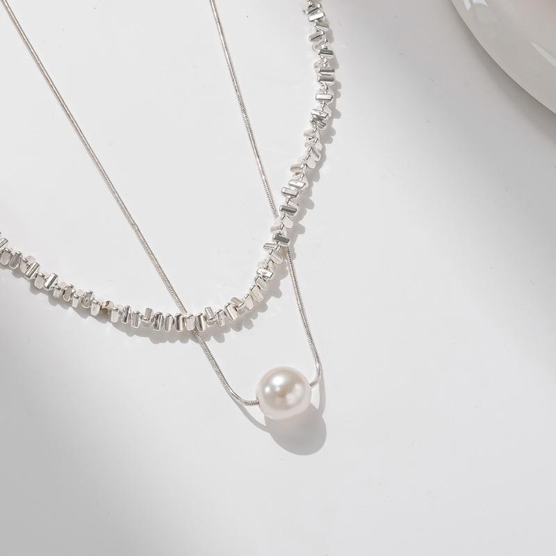New Bow Necklace Women's Simple and High-end Retro Double-layered Design Imitation Pearl Collarbone Chain