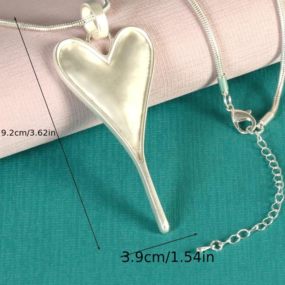 Vintage heart-shaped pendant necklace, ladies' Valentine's Day necklace, jewelry gift