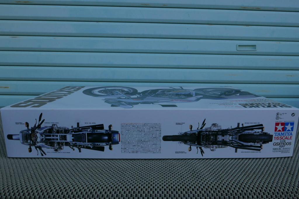 Tamiya 16025 Suzuki GSX1100S Katana Large Motorcycle Plastic Model Kit 1/6