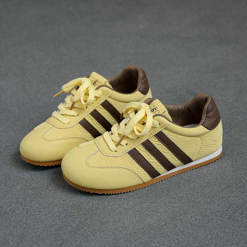 Lightweight and not tired shoes women's 2025 new summer leather thin-soled sports shoes fashionable versatile German training white shoes