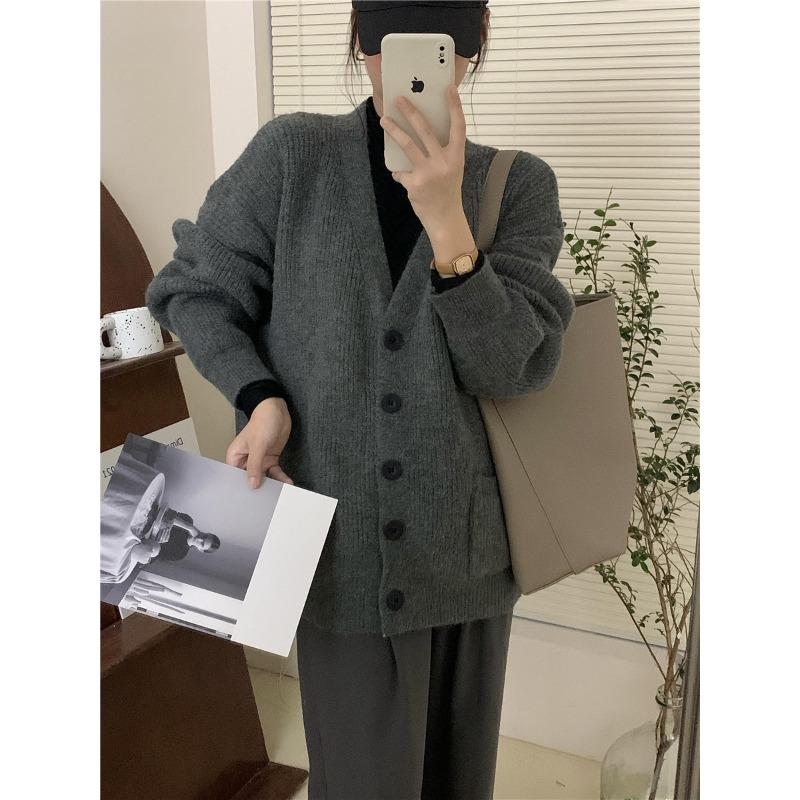 Retro Lazy Wind V-Neck Knitted Cardigan for Women's Autumn and Winter New Loose Versatile Single-breasted Sweater Jacket for Women