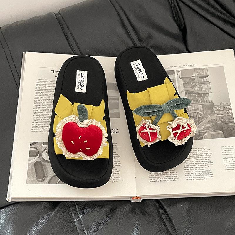 

Милые женские тапочки с сердечком, яблоком и бантом, летние плетеные сандалии на подошве 2025 года, прохладные тапочки 40 жёлтый