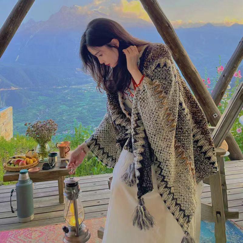 Ethnic Shawl Cape for Travel - Women's Tibetan, Xinjiang, Qinghai, Yunnan Cloak Scarf 