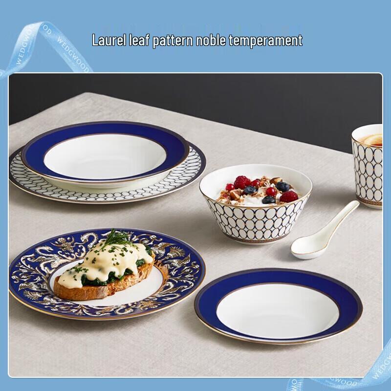 Wedgwood Gilt Midnight Blue 8-Piece Bone China Dinnerware Set